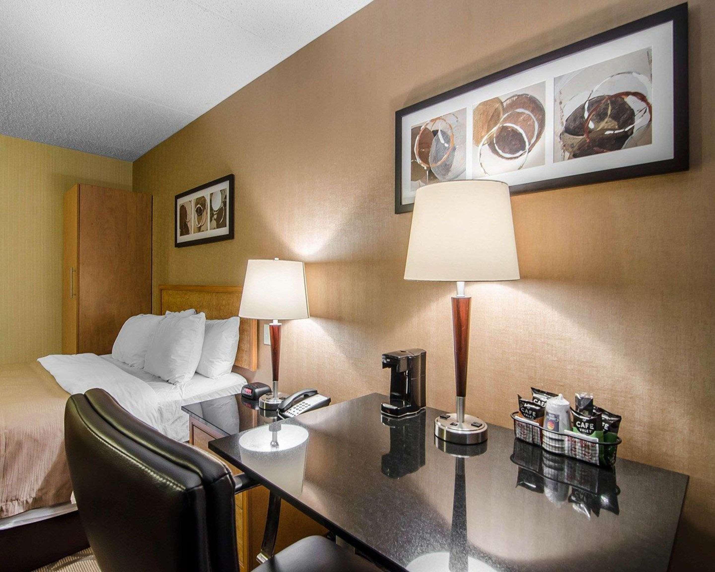 Comfort Inn Swift Current Exterior foto