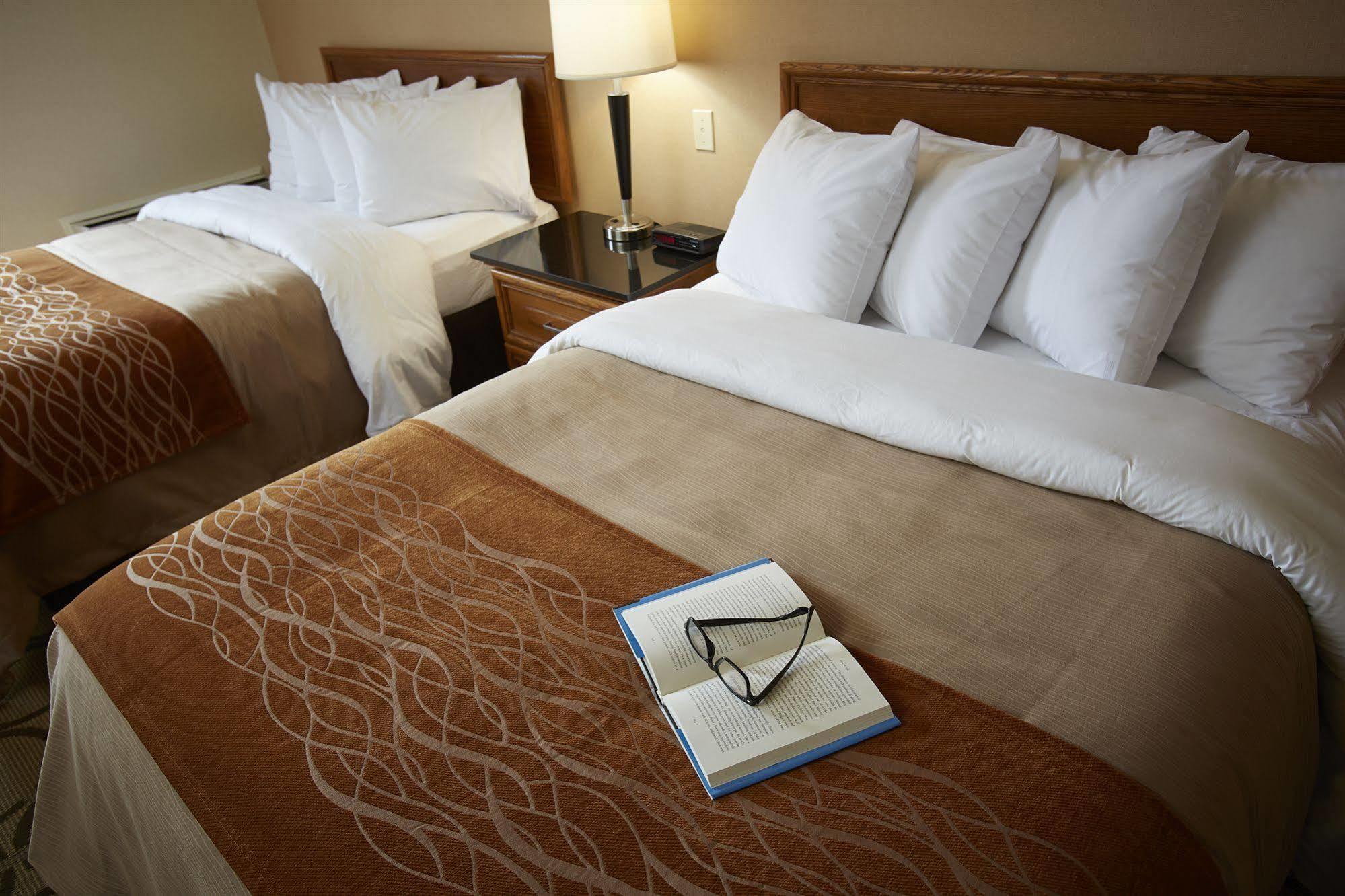 Comfort Inn Swift Current Exterior foto